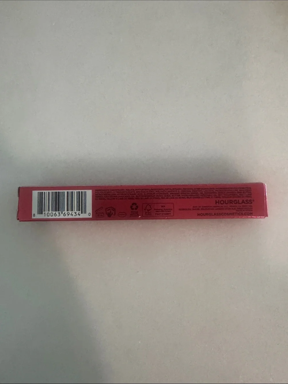 Hourglass Phantom Volumizing Glossy Balm - Red 0